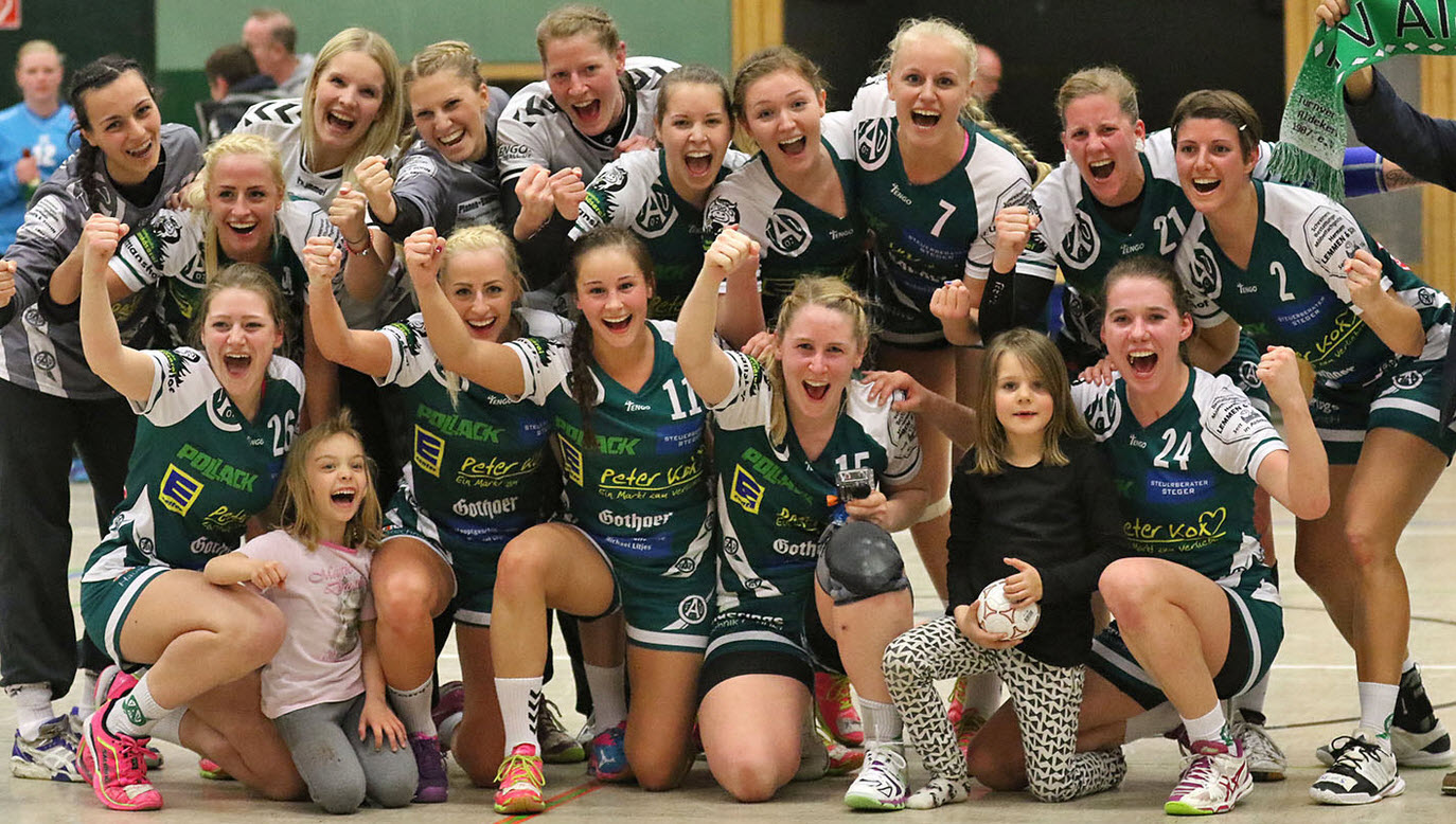 Teamfoto der 1.Handball-Damenmannschaft des TV Aldekerk